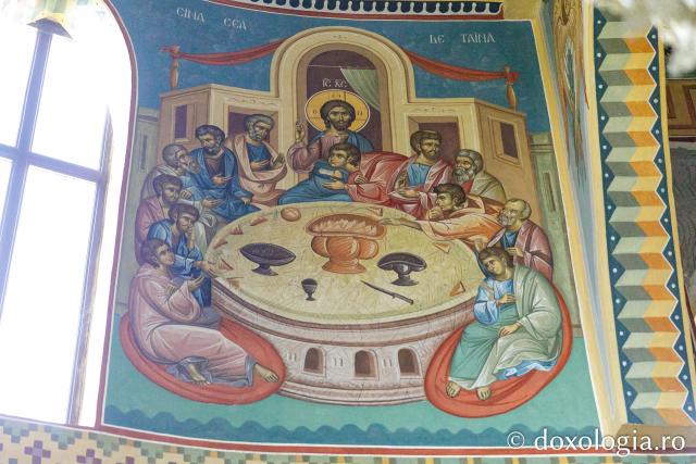 Biserica „Sfânta Vineri și Sfântul Ierarh Alexandru” din Iași în așteptarea veșmântului de sfințire / Foto: pr. Silviu Cluci Biserica „Sfânta Vineri și Sfântul Ierarh Alexandru” din Iași