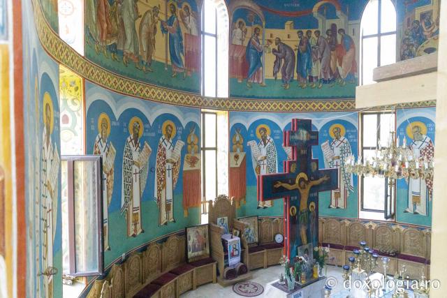 Biserica „Sfânta Vineri și Sfântul Ierarh Alexandru” din Iași în așteptarea veșmântului de sfințire / Foto: pr. Silviu Cluci Biserica „Sfânta Vineri și Sfântul Ierarh Alexandru” din Iași
