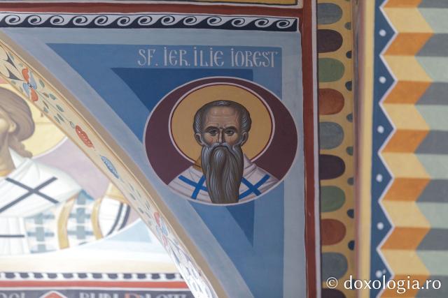 Biserica „Sfânta Vineri și Sfântul Ierarh Alexandru” din Iași în așteptarea veșmântului de sfințire / Foto: pr. Silviu Cluci Biserica „Sfânta Vineri și Sfântul Ierarh Alexandru” din Iași