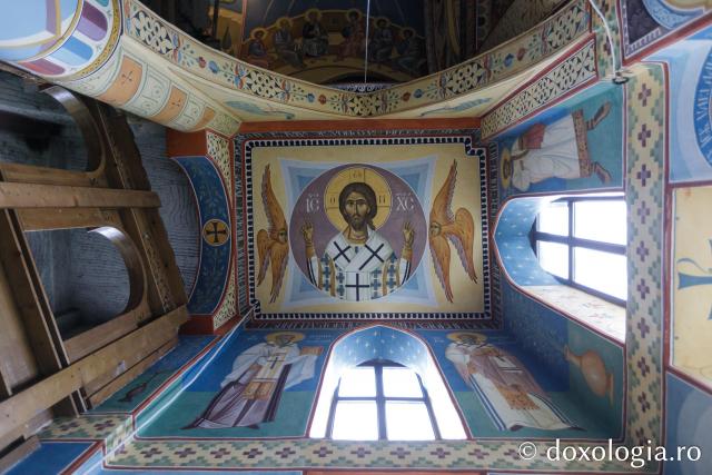 Biserica „Sfânta Vineri și Sfântul Ierarh Alexandru” din Iași în așteptarea veșmântului de sfințire / Foto: pr. Silviu Cluci Biserica „Sfânta Vineri și Sfântul Ierarh Alexandru” din Iași
