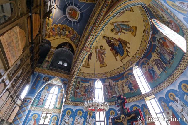 Biserica „Sfânta Vineri și Sfântul Ierarh Alexandru” din Iași în așteptarea veșmântului de sfințire / Foto: pr. Silviu Cluci Biserica „Sfânta Vineri și Sfântul Ierarh Alexandru” din Iași
