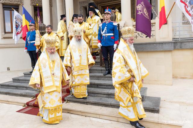 Patriarhul Ecumenic a slujit la sărbătoarea Sfântului Dimitrie cel Nou