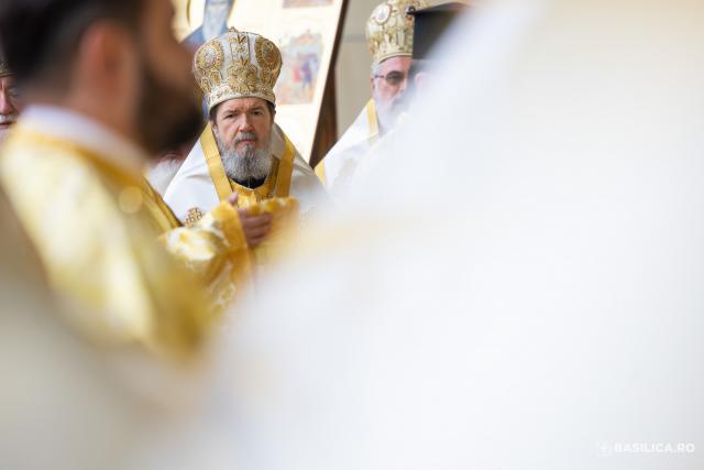 Patriarhul Ecumenic a slujit la sărbătoarea Sfântului Dimitrie cel Nou
