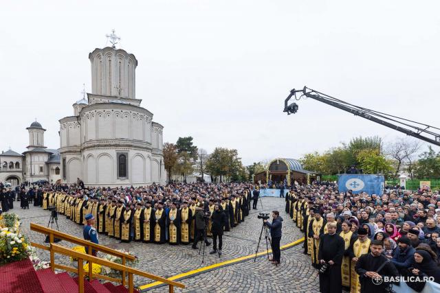 Patriarhul Ecumenic a slujit la sărbătoarea Sfântului Dimitrie cel Nou