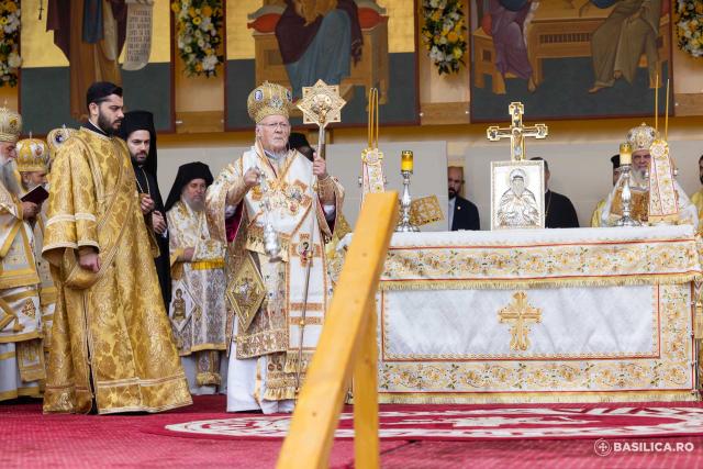 Patriarhul Ecumenic a slujit la sărbătoarea Sfântului Dimitrie cel Nou