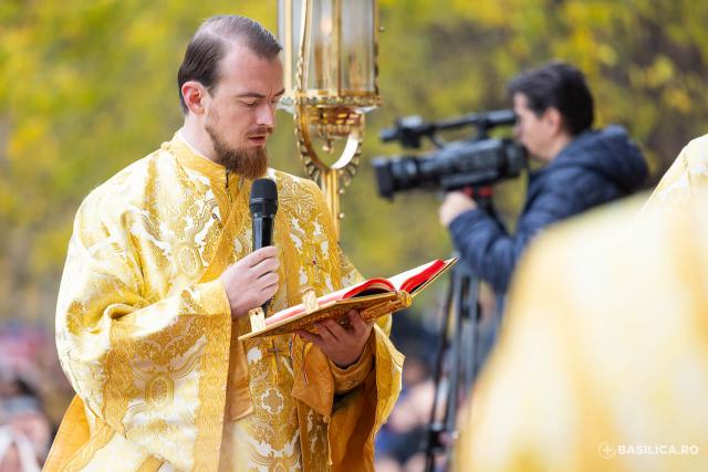 Patriarhul Ecumenic a slujit la sărbătoarea Sfântului Dimitrie cel Nou