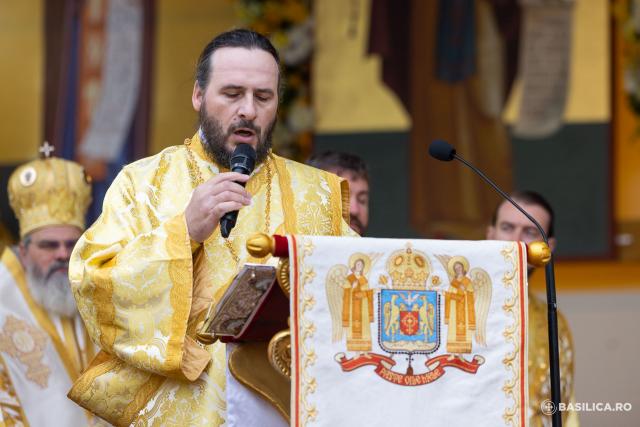 Patriarhul Ecumenic a slujit la sărbătoarea Sfântului Dimitrie cel Nou