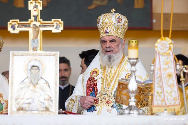 Patriarhul Ecumenic a slujit la sărbătoarea Sfântului Dimitrie cel Nou