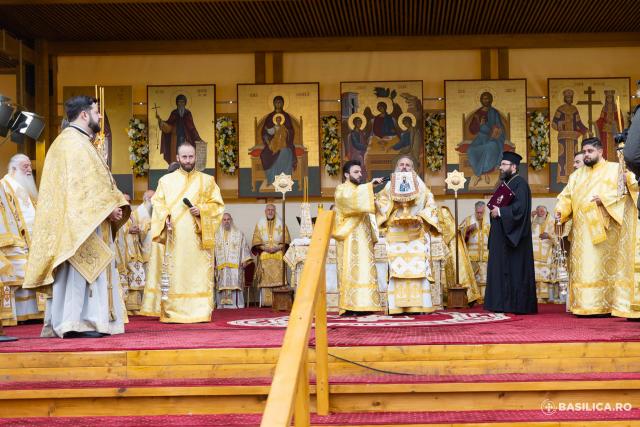 Patriarhul Ecumenic a slujit la sărbătoarea Sfântului Dimitrie cel Nou