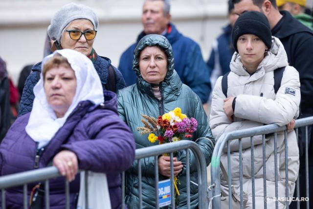 Patriarhul Ecumenic a slujit la sărbătoarea Sfântului Dimitrie cel Nou