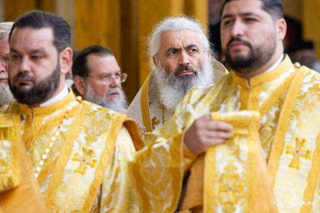 Patriarhul Ecumenic a slujit la sărbătoarea Sfântului Dimitrie cel Nou