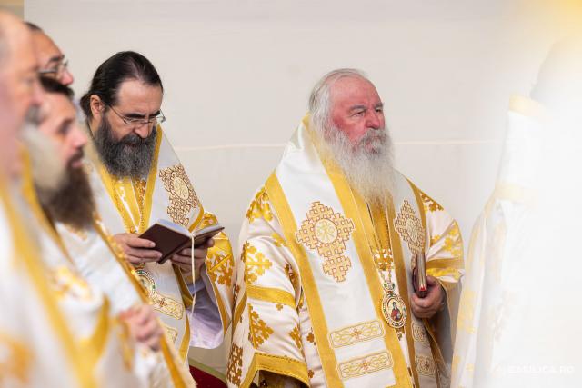 Patriarhul Ecumenic a slujit la sărbătoarea Sfântului Dimitrie cel Nou