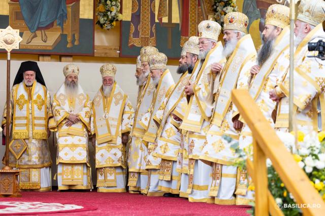 Patriarhul Ecumenic a slujit la sărbătoarea Sfântului Dimitrie cel Nou