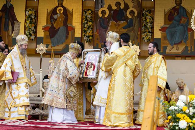Patriarhul Ecumenic a slujit la sărbătoarea Sfântului Dimitrie cel Nou
