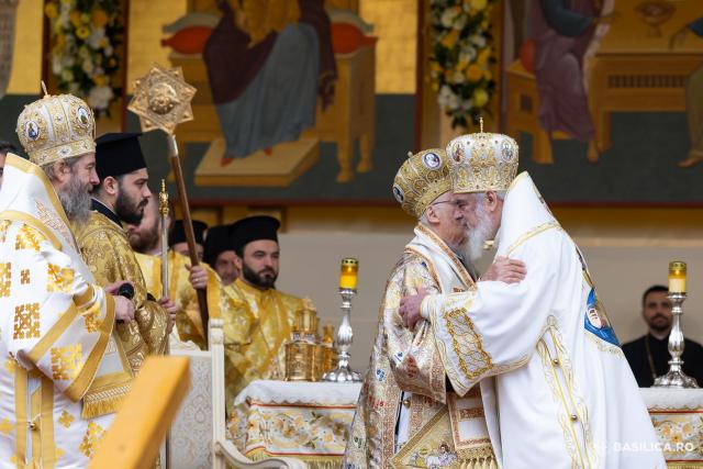 Patriarhul Ecumenic a slujit la sărbătoarea Sfântului Dimitrie cel Nou