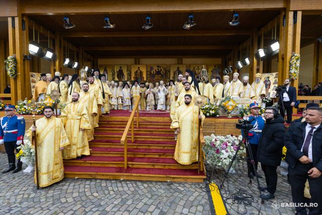 Patriarhul Ecumenic a slujit la sărbătoarea Sfântului Dimitrie cel Nou