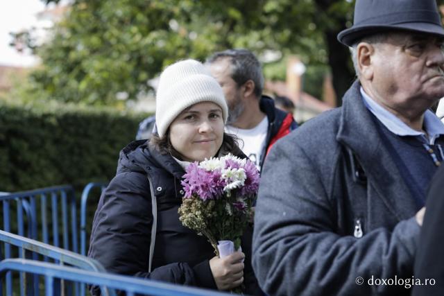 Soare, rugăciune și așteptare: jurnal de pelerin la Sfânta Cuvioasă Parascheva – Ziua a V-a