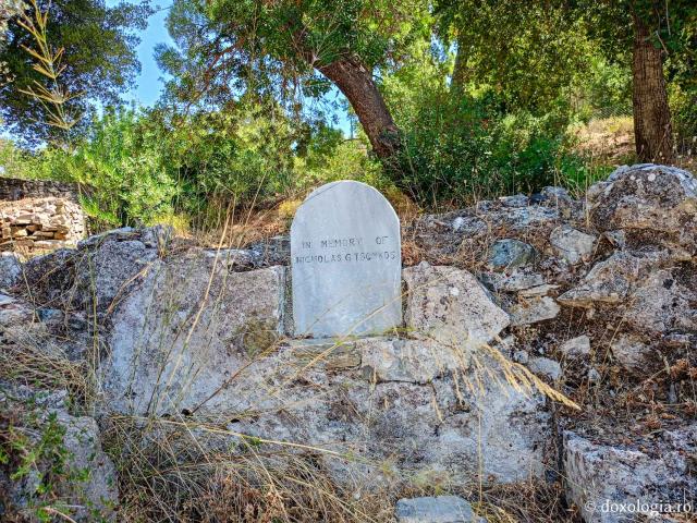 Izvorul cu apă sfințită de la Mănăstirea „Sfântul Arhanghel Mihail” Tharri din Rodos