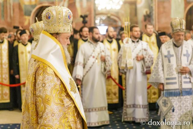 (Foto) Sfânta Liturghie de la Proclamarea Canonizării Sfântului Preot Mărturisitor Dumitru Stăniloae