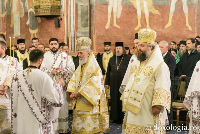 (Foto) Sfânta Liturghie de la Proclamarea Canonizării Sfântului Preot Mărturisitor Dumitru Stăniloae