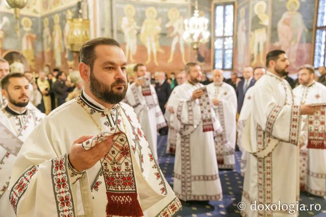 (Foto) Sfânta Liturghie de la Proclamarea Canonizării Sfântului Preot Mărturisitor Dumitru Stăniloae
