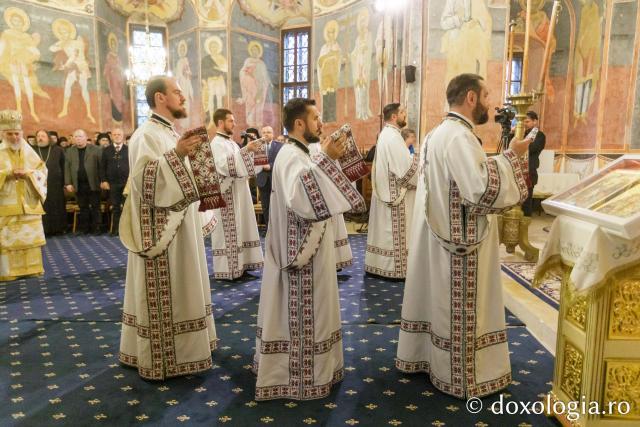(Foto) Sfânta Liturghie de la Proclamarea Canonizării Sfântului Preot Mărturisitor Dumitru Stăniloae