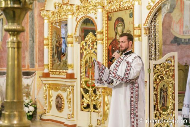 (Foto) Sfânta Liturghie de la Proclamarea Canonizării Sfântului Preot Mărturisitor Dumitru Stăniloae