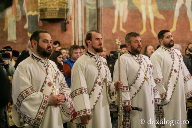 (Foto) Sfânta Liturghie de la Proclamarea Canonizării Sfântului Preot Mărturisitor Dumitru Stăniloae