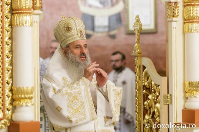 (Foto) Sfânta Liturghie de la Proclamarea Canonizării Sfântului Preot Mărturisitor Dumitru Stăniloae