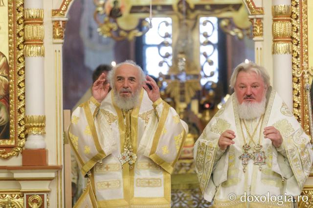 (Foto) Sfânta Liturghie de la Proclamarea Canonizării Sfântului Preot Mărturisitor Dumitru Stăniloae