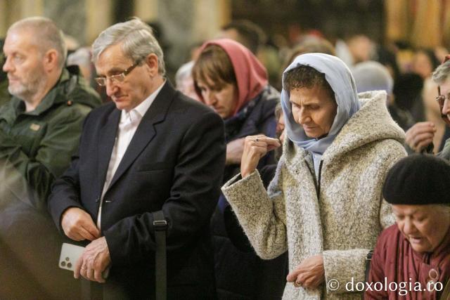 PS Părinte Nichifor Botoșăneanul a slujit Sfânta Liturghie în a doua zi a Hramului Sfintei Parascheva / Foto: pr. Silviu Cluci PS Părinte Nichifor Botoșăneanul a slujit Sfânta Liturghie în a doua zi a Hramului Sfintei Parascheva