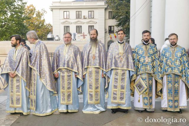 PS Teofil Trotușanul a slujit la Catedrala Mitropolitană din Iași în ultima zi de hram / Foto: pr. Silviu Cluci PS Teofil Trotușanul a slujit la Catedrala Mitropolitană din Iași în ultima zi de hram