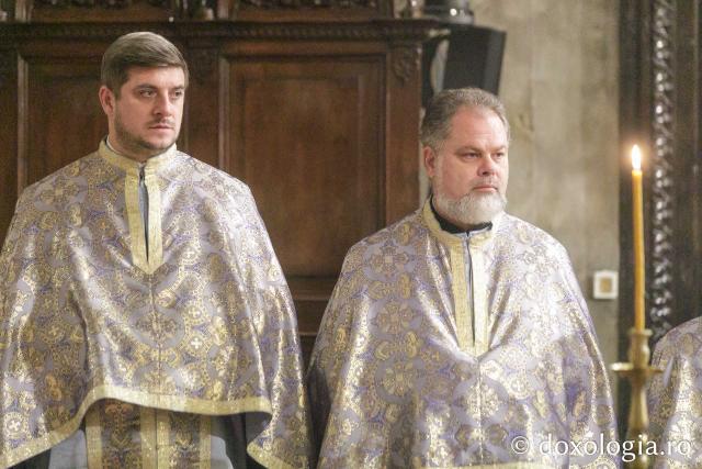PS Teofil Trotușanul a slujit la Catedrala Mitropolitană din Iași în ultima zi de hram / Foto: pr. Silviu Cluci PS Teofil Trotușanul a slujit la Catedrala Mitropolitană din Iași în ultima zi de hram