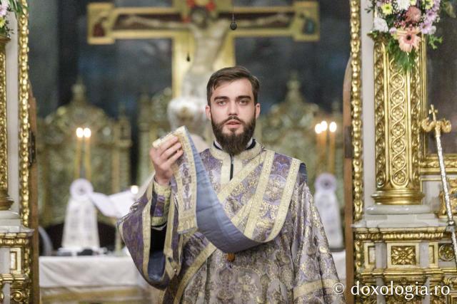 PS Teofil Trotușanul a slujit la Catedrala Mitropolitană din Iași în ultima zi de hram / Foto: pr. Silviu Cluci PS Teofil Trotușanul a slujit la Catedrala Mitropolitană din Iași în ultima zi de hram