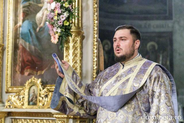 PS Teofil Trotușanul a slujit la Catedrala Mitropolitană din Iași în ultima zi de hram / Foto: pr. Silviu Cluci PS Teofil Trotușanul a slujit la Catedrala Mitropolitană din Iași în ultima zi de hram