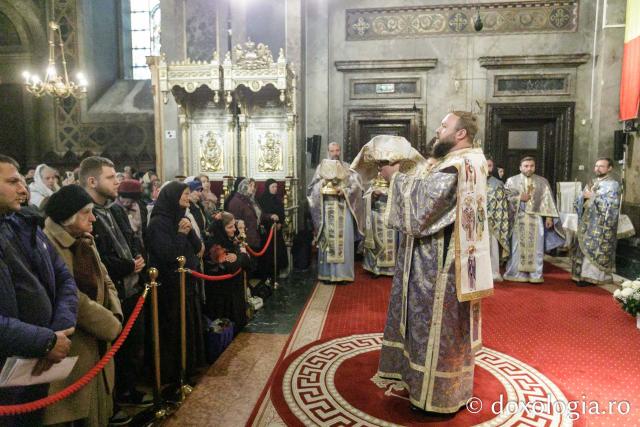 PS Teofil Trotușanul a slujit la Catedrala Mitropolitană din Iași în ultima zi de hram / Foto: pr. Silviu Cluci PS Teofil Trotușanul a slujit la Catedrala Mitropolitană din Iași în ultima zi de hram