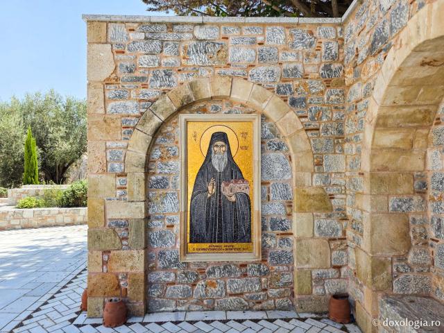 Clipe de zăbavă la Mănăstirea „Panaghia Ypseni” din Insula Rodos