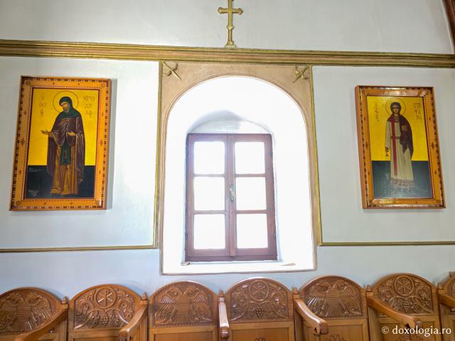 Clipe de zăbavă la Mănăstirea „Panaghia Ypseni” din Insula Rodos