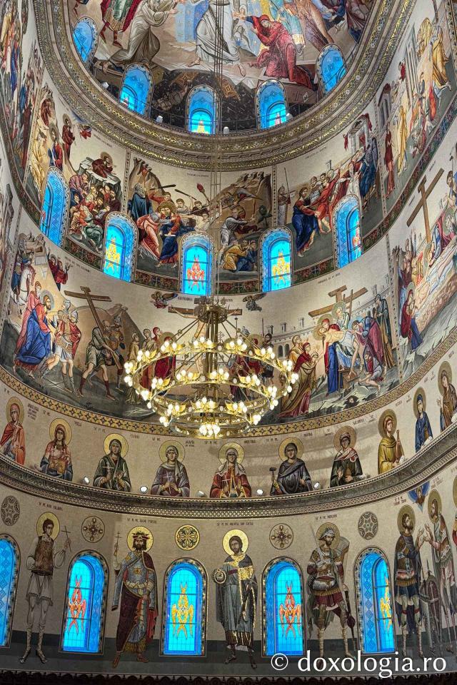 Pictura Catedralei Naționale, în ziua sfințirii