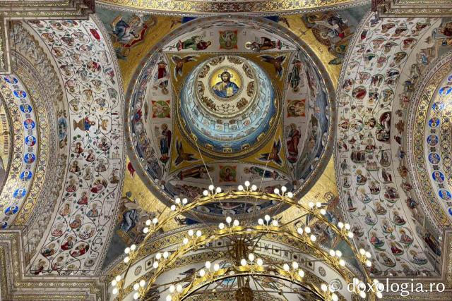 Pictura Catedralei Naționale, în ziua sfințirii