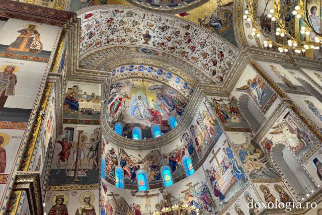 Pictura Catedralei Naționale, în ziua sfințirii