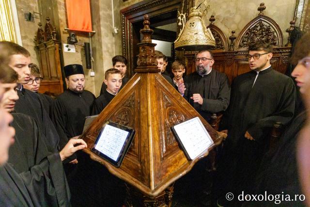 Priveghere în cinstea Sfântului Gheorghe la Catedrala Mitropolitană din Iași / Foto: pr. Silviu Cluci Priveghere în cinstea Sfântului Gheorghe la Catedrala Mitropolitană din Iași