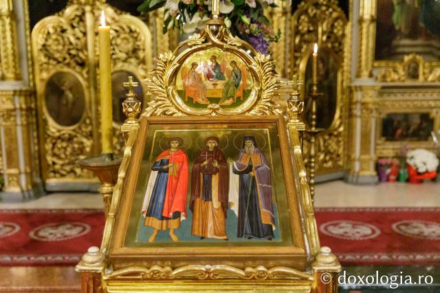 Priveghere în cinstea Sfântului Gheorghe la Catedrala Mitropolitană din Iași / Foto: pr. Silviu Cluci Priveghere în cinstea Sfântului Gheorghe la Catedrala Mitropolitană din Iași