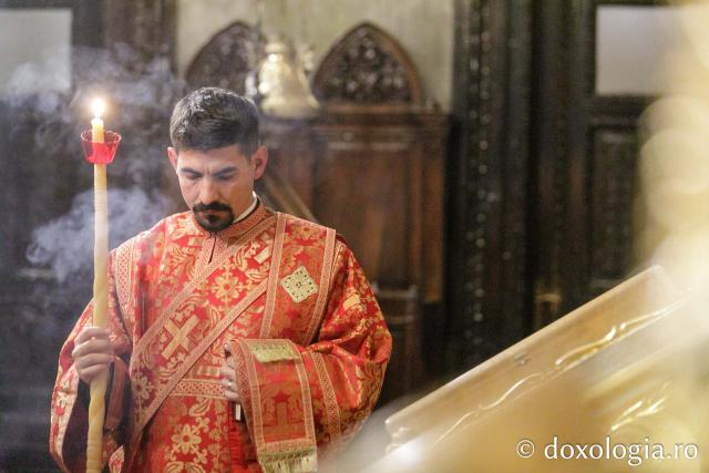 Priveghere în cinstea Sfântului Gheorghe la Catedrala Mitropolitană din Iași / Foto: pr. Silviu Cluci Priveghere în cinstea Sfântului Gheorghe la Catedrala Mitropolitană din Iași