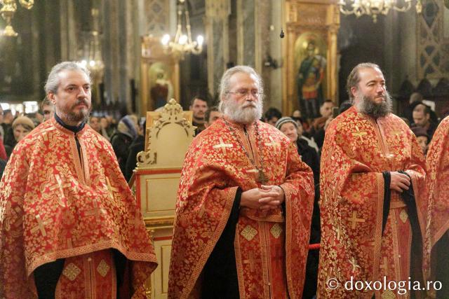 Priveghere în cinstea Sfântului Gheorghe la Catedrala Mitropolitană din Iași / Foto: pr. Silviu Cluci Priveghere în cinstea Sfântului Gheorghe la Catedrala Mitropolitană din Iași