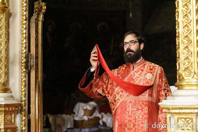 Priveghere în cinstea Sfântului Gheorghe la Catedrala Mitropolitană din Iași / Foto: pr. Silviu Cluci Priveghere în cinstea Sfântului Gheorghe la Catedrala Mitropolitană din Iași