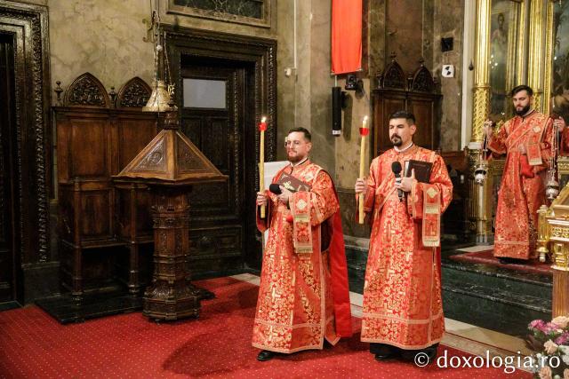 Priveghere în cinstea Sfântului Gheorghe la Catedrala Mitropolitană din Iași / Foto: pr. Silviu Cluci Priveghere în cinstea Sfântului Gheorghe la Catedrala Mitropolitană din Iași