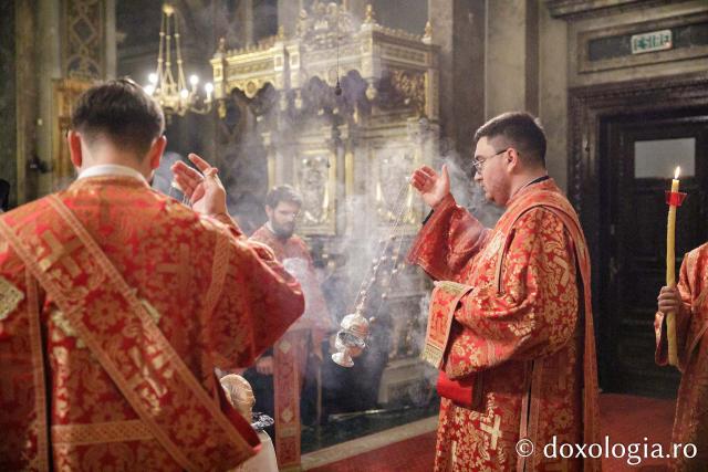 Priveghere în cinstea Sfântului Gheorghe la Catedrala Mitropolitană din Iași / Foto: pr. Silviu Cluci Priveghere în cinstea Sfântului Gheorghe la Catedrala Mitropolitană din Iași