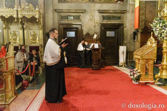 Priveghere în cinstea Sfântului Grigorie Palama la Catedrala Mitropolitană din Iași / Foto: pr. Silviu Cluci Priveghere în cinstea Sfântului Grigorie Palama la Catedrala Mitropolitană din Iași