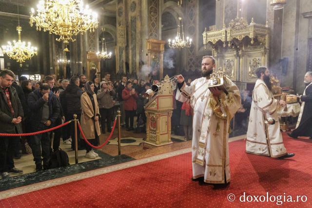 Priveghere în cinstea Sfântului Grigorie Palama la Catedrala Mitropolitană din Iași / Foto: pr. Silviu Cluci Priveghere în cinstea Sfântului Grigorie Palama la Catedrala Mitropolitană din Iași